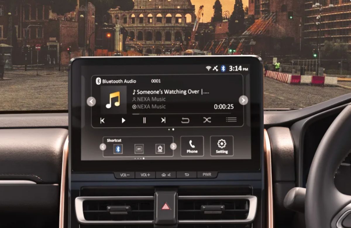 Maruti Suzuki Invicto Infotainment