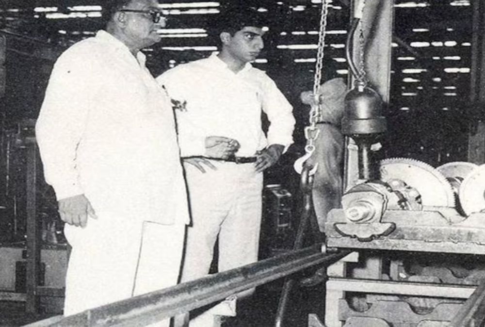 Ratan Tata Start His Career With Tata Steel